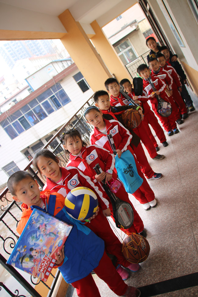 “手拉手、心连心”联谊活动 第 1 张