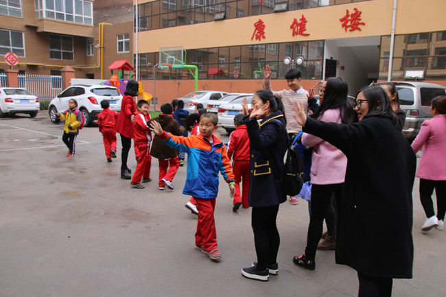 “手拉手、心连心”联谊活动 第 30 张